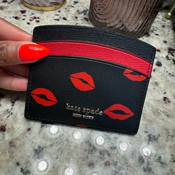NWOT Spencer Kisses Cardholder - Picture 4 of 8